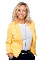 Kristi Knippel Kristi Knippel